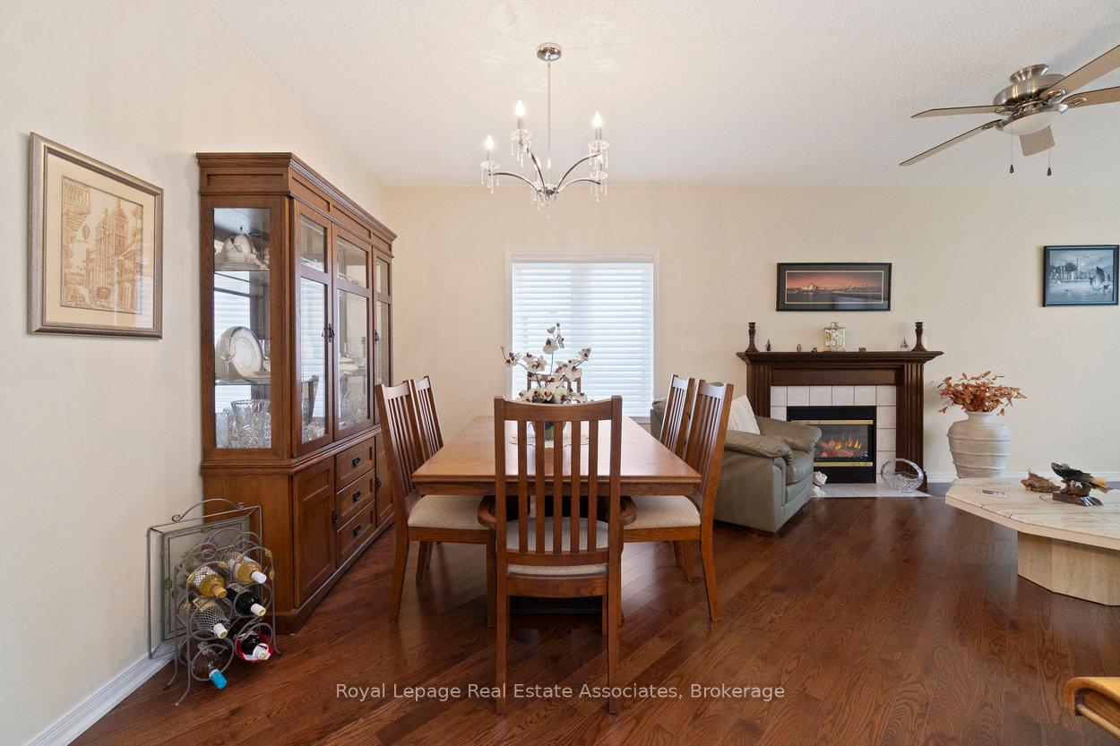 Photo 4 of 3 Fir Drive, Clarington, Newcastle — HOMEH