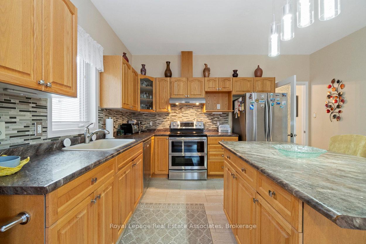 Photo 30 of 3 Fir Drive, Clarington, Newcastle — HOMEH