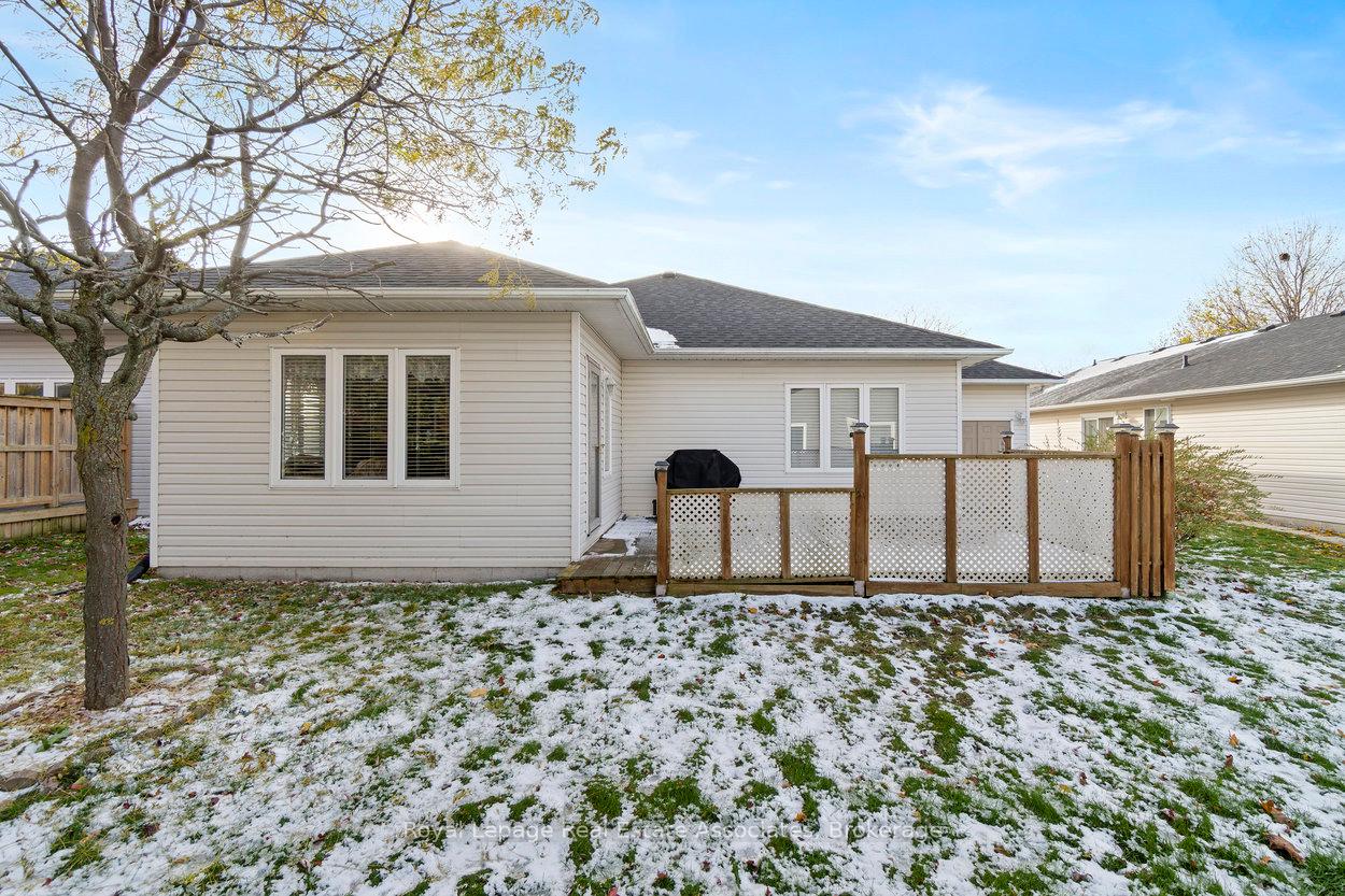 Photo 18 of 3 Fir Drive, Clarington, Newcastle — HOMEH