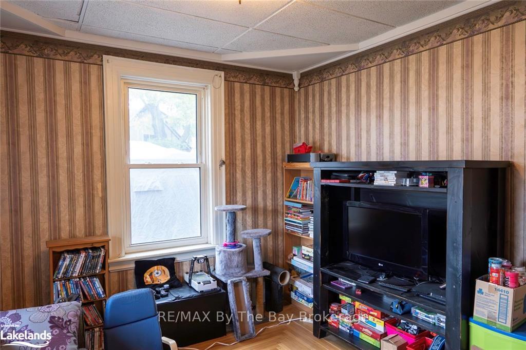 Photo 12 of 211 Huron Street, Clearview, Stayner — HOMEH