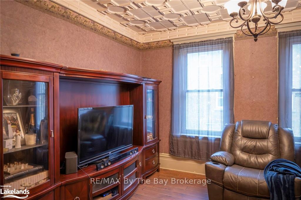 Photo 14 of 211 Huron Street, Clearview, Stayner — HOMEH