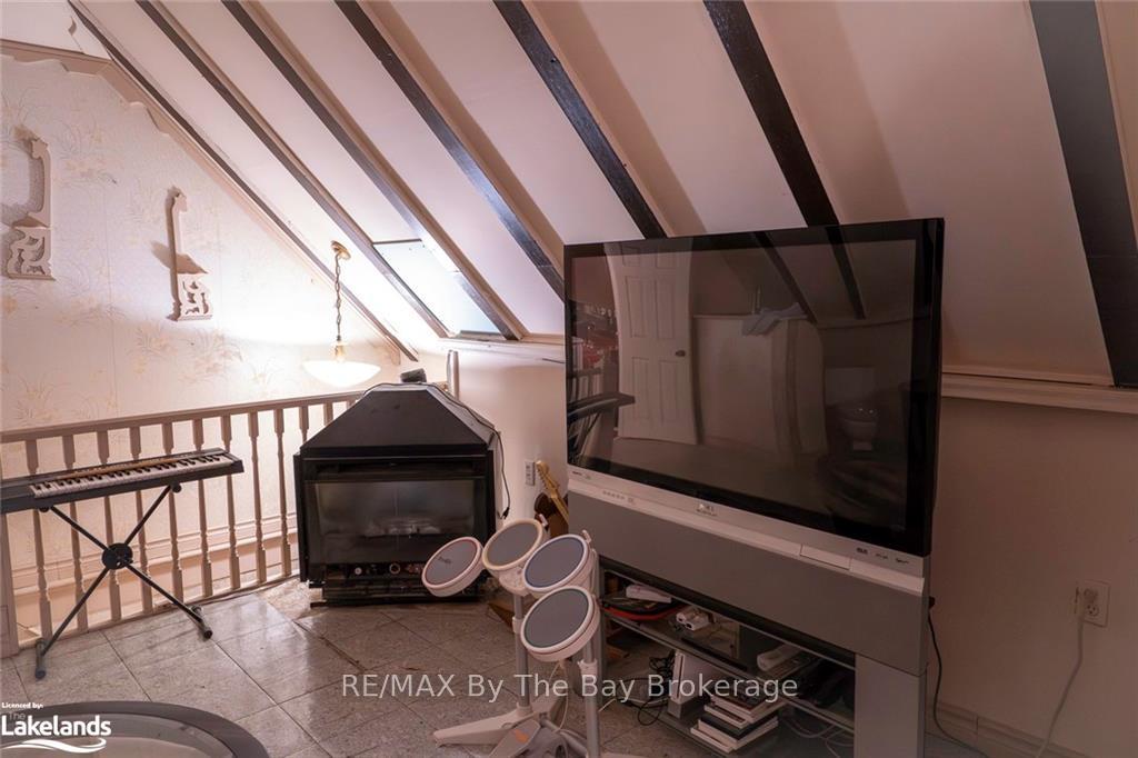 Photo 38 of 211 Huron Street, Clearview, Stayner — HOMEH