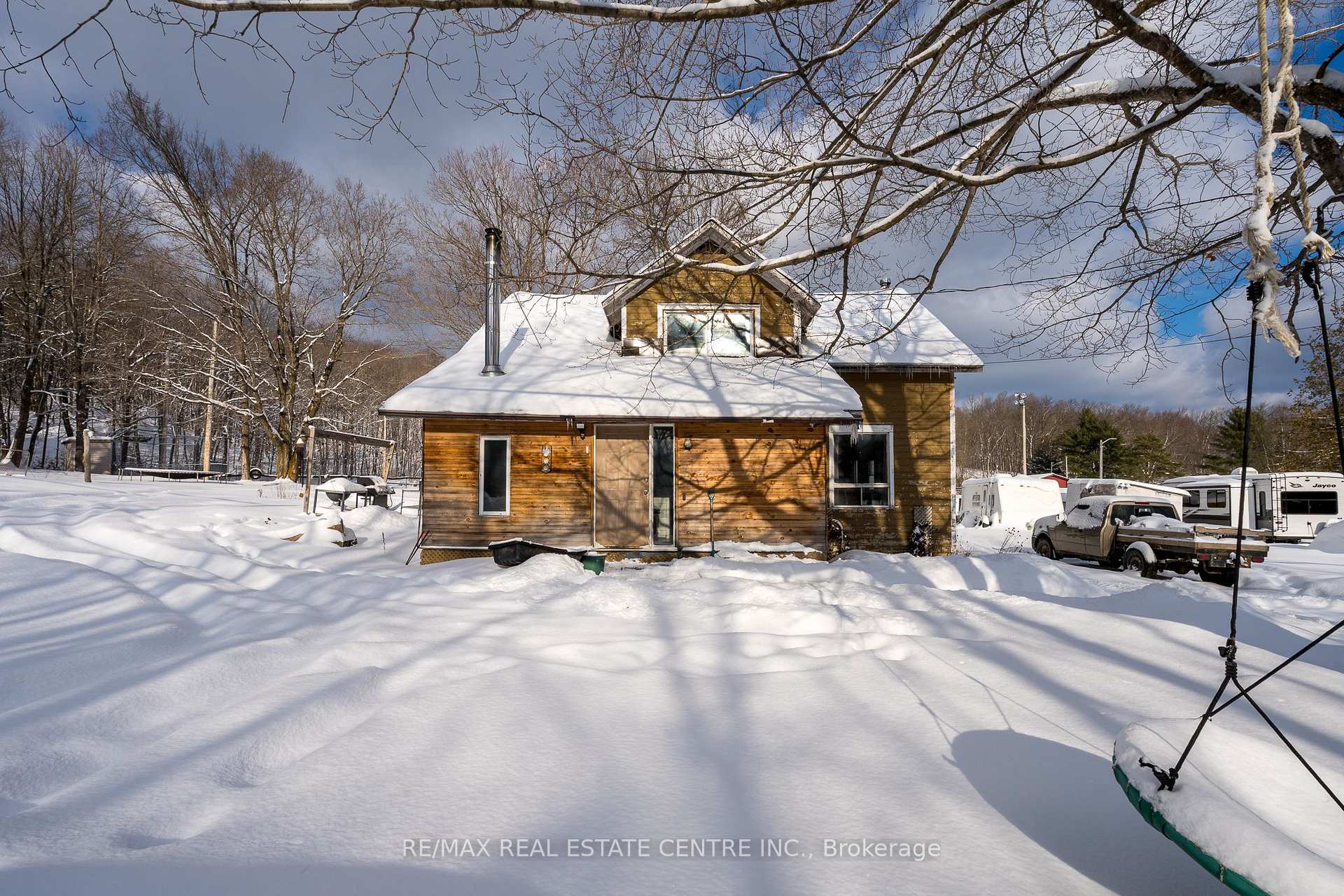 Photo 1 of 1096 Elm Tree Road, Frontenac, Frontenac Centre — HOMEH