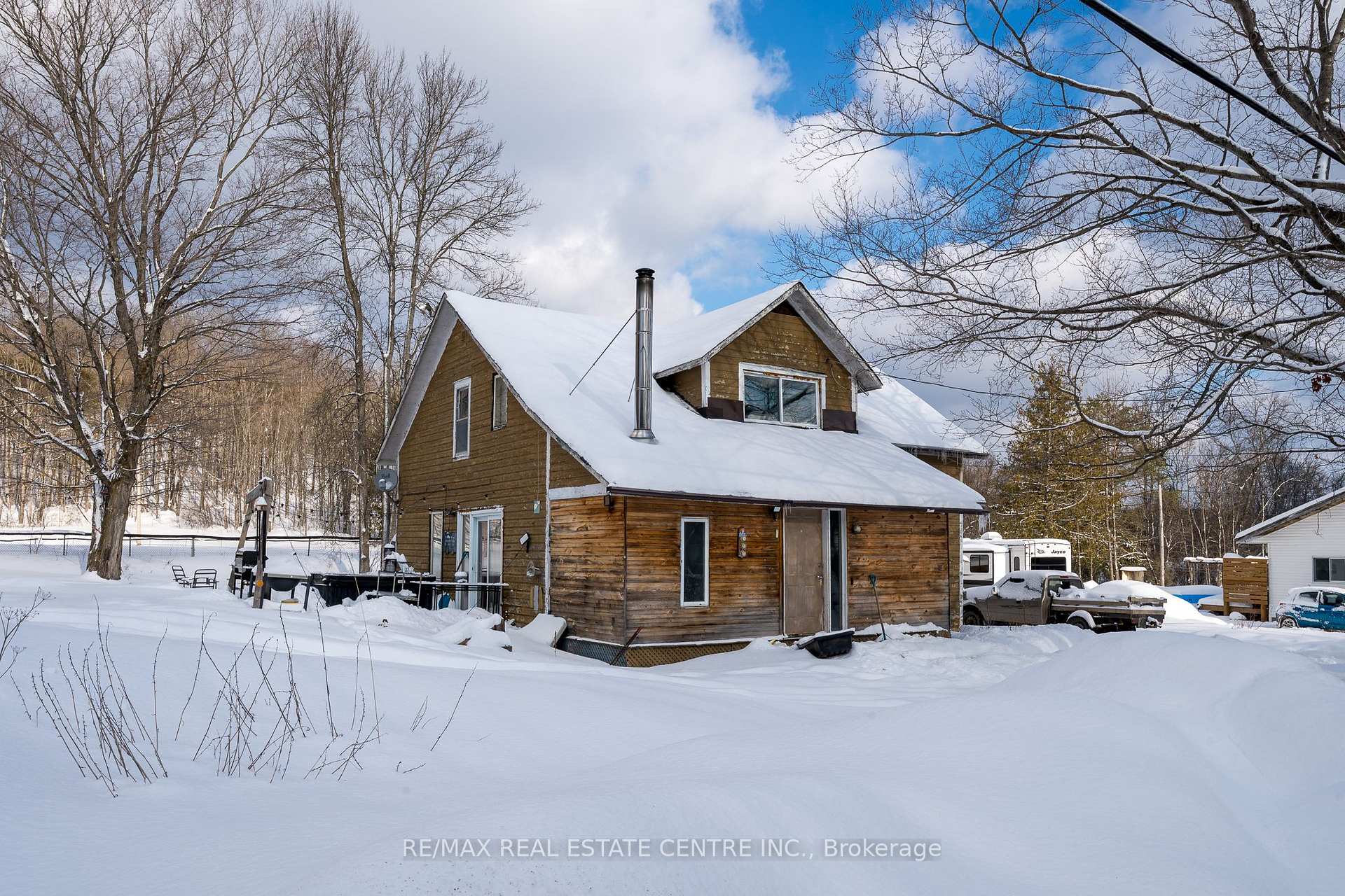 Photo 6 of 1096 Elm Tree Road, Frontenac, Frontenac Centre — HOMEH