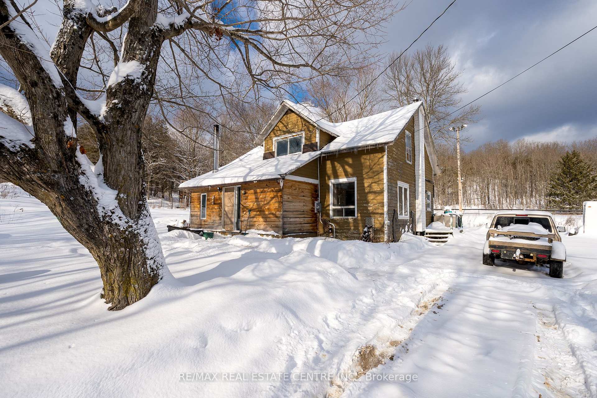 Photo 7 of 1096 Elm Tree Road, Frontenac, Frontenac Centre — HOMEH