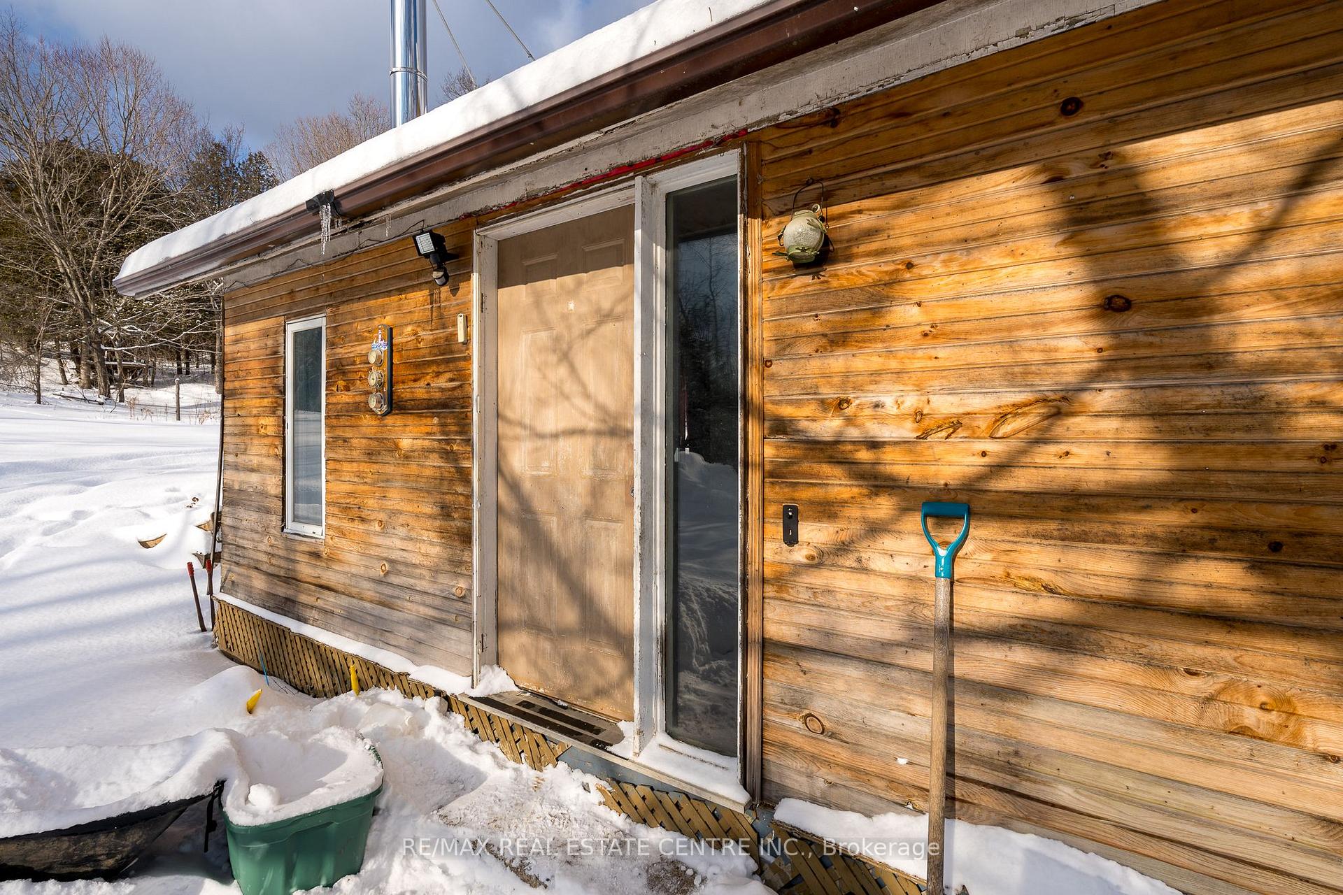 Photo 2 of 1096 Elm Tree Road, Frontenac, Frontenac Centre — HOMEH
