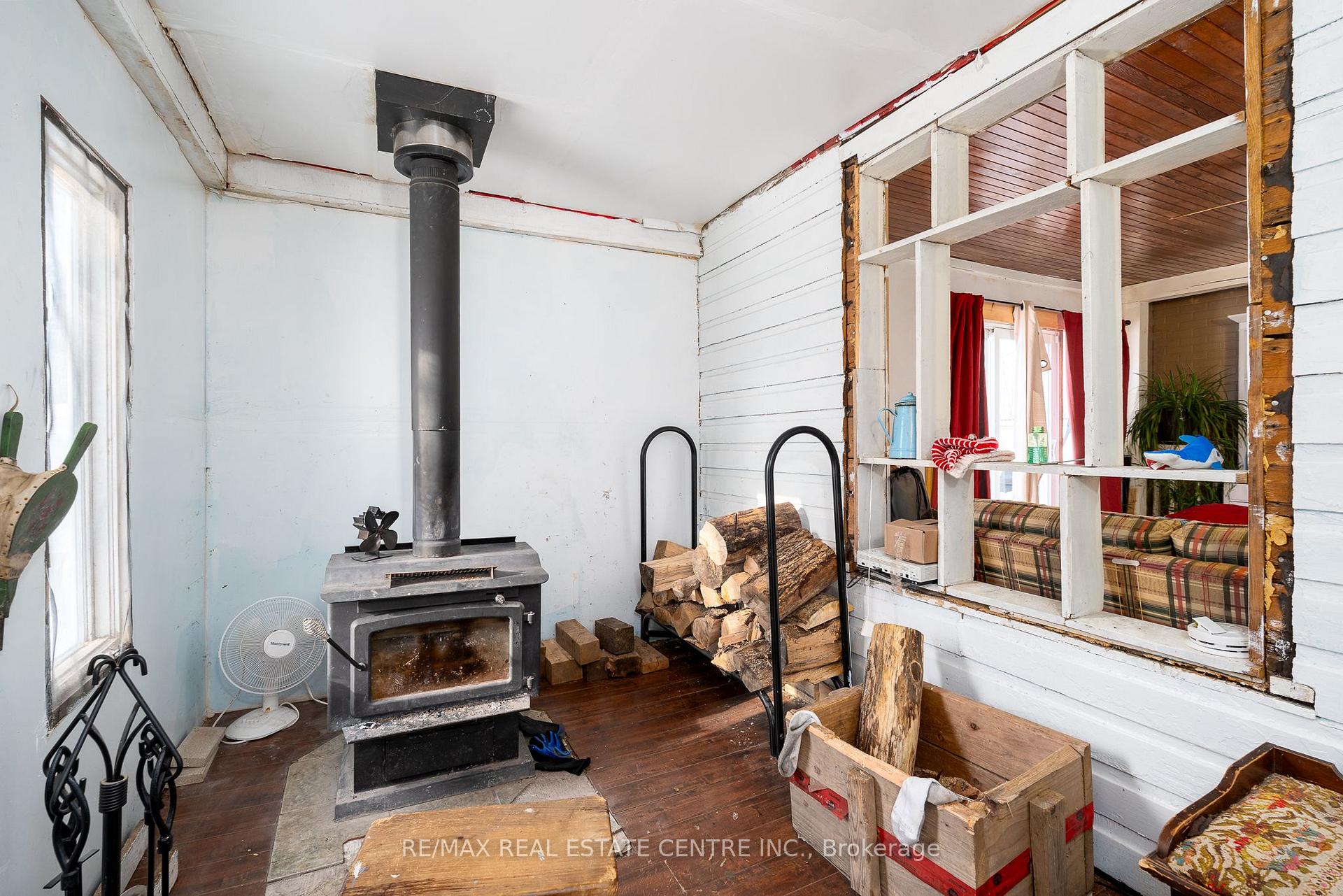 Photo 3 of 1096 Elm Tree Road, Frontenac, Frontenac Centre — HOMEH