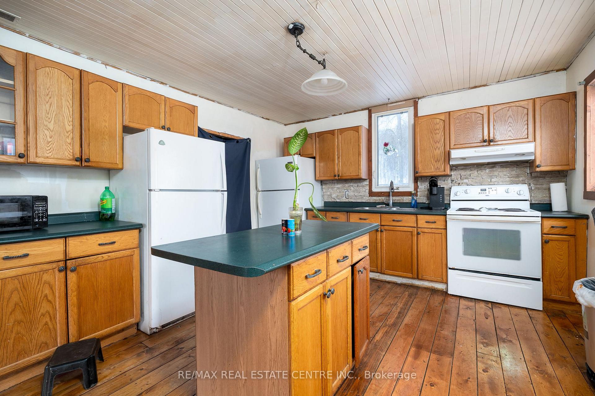 Photo 30 of 1096 Elm Tree Road, Frontenac, Frontenac Centre — HOMEH
