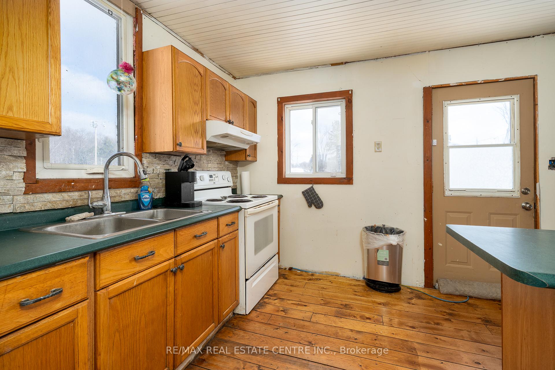 Photo 17 of 1096 Elm Tree Road, Frontenac, Frontenac Centre — HOMEH