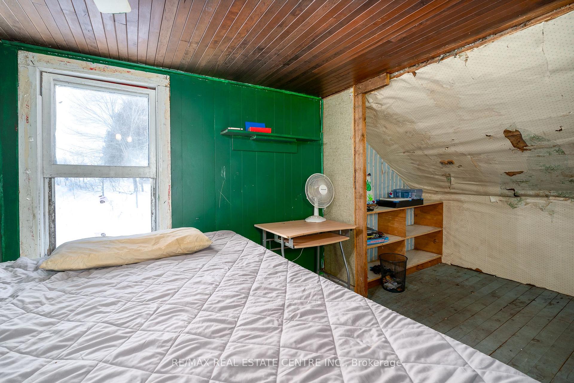 Photo 10 of 1096 Elm Tree Road, Frontenac, Frontenac Centre — HOMEH