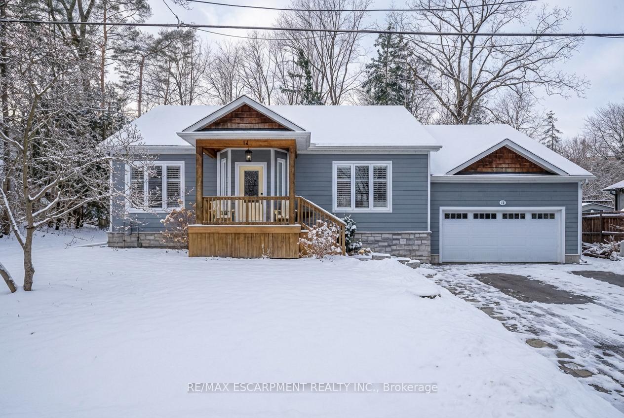 Photo 1 of 14 Sullivan's Lane, Hamilton, Dundas — HOMEH