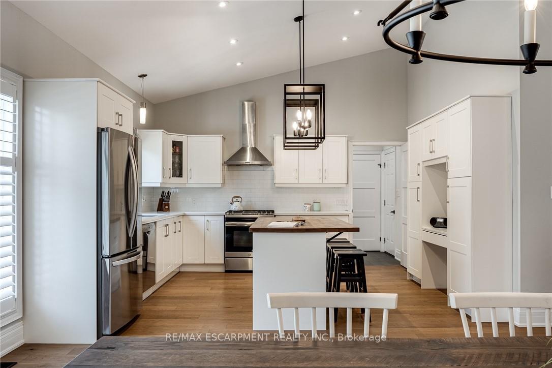 Photo 12 of 14 Sullivan's Lane, Hamilton, Dundas — HOMEH