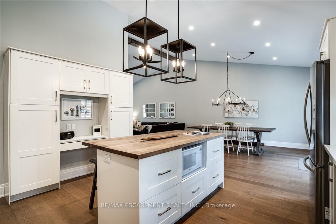 Photo 25 of 14 Sullivan's Lane, Hamilton, Dundas — HOMEH