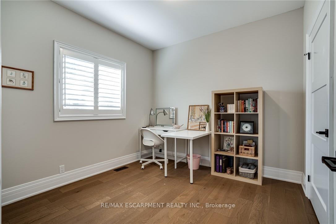 Photo 11 of 14 Sullivan's Lane, Hamilton, Dundas — HOMEH