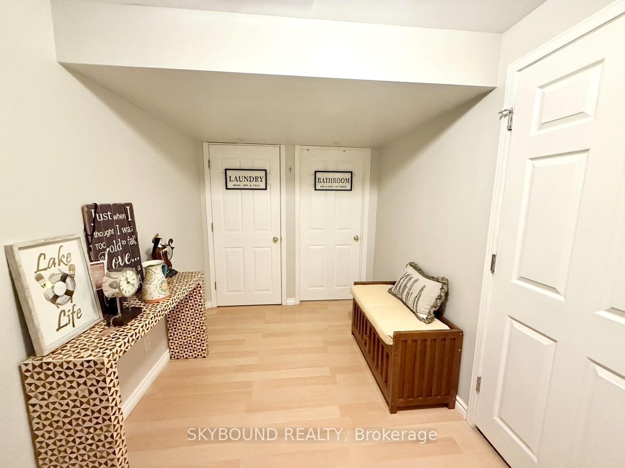 Photo 12 of 141 Gosling Gardens, Guelph, Clairfields/Hanlon Business Park — HOMEH