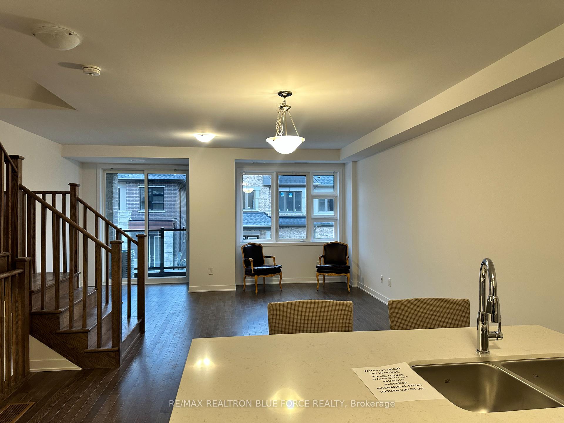 Photo 12 of 13 John Canning Way, Markham, Unionville — HOMEH