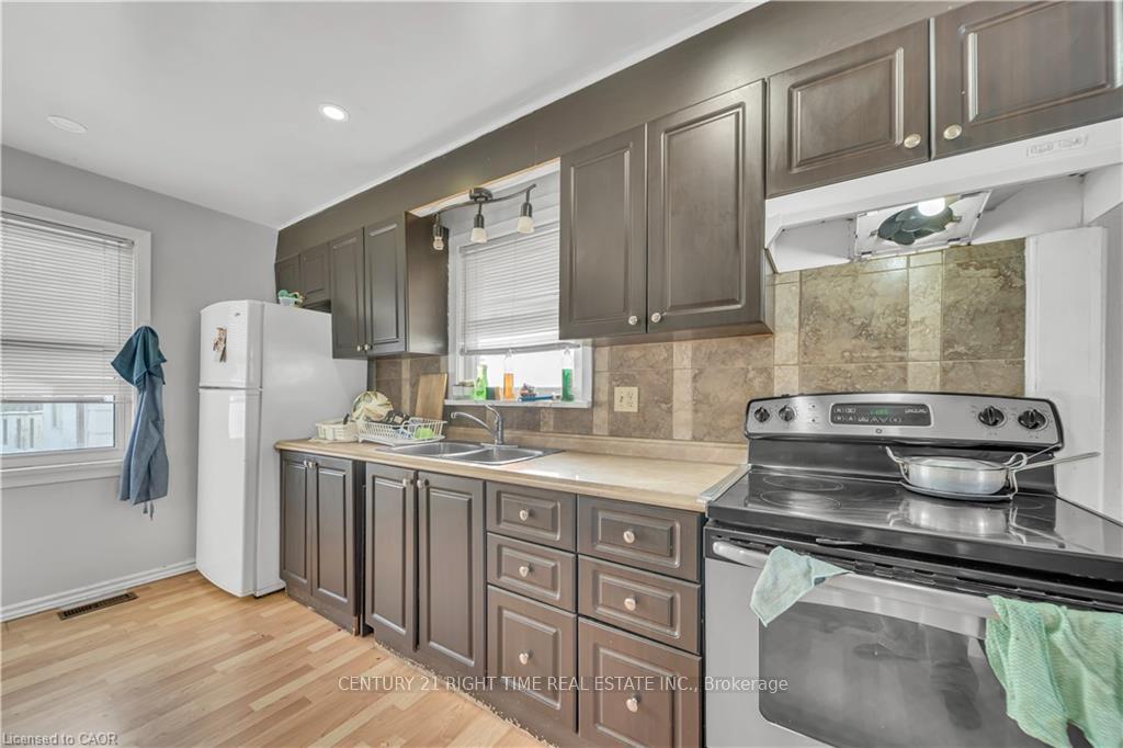 Photo 9 of 259 Franklin Street, Kitchener — HOMEH