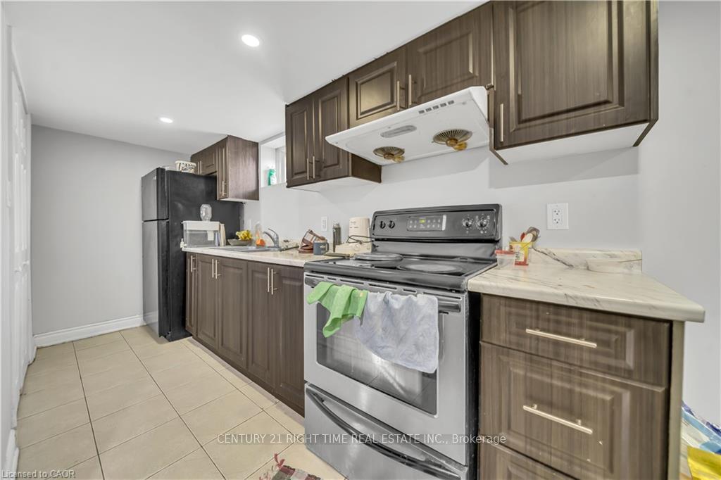 Photo 12 of 259 Franklin Street, Kitchener — HOMEH