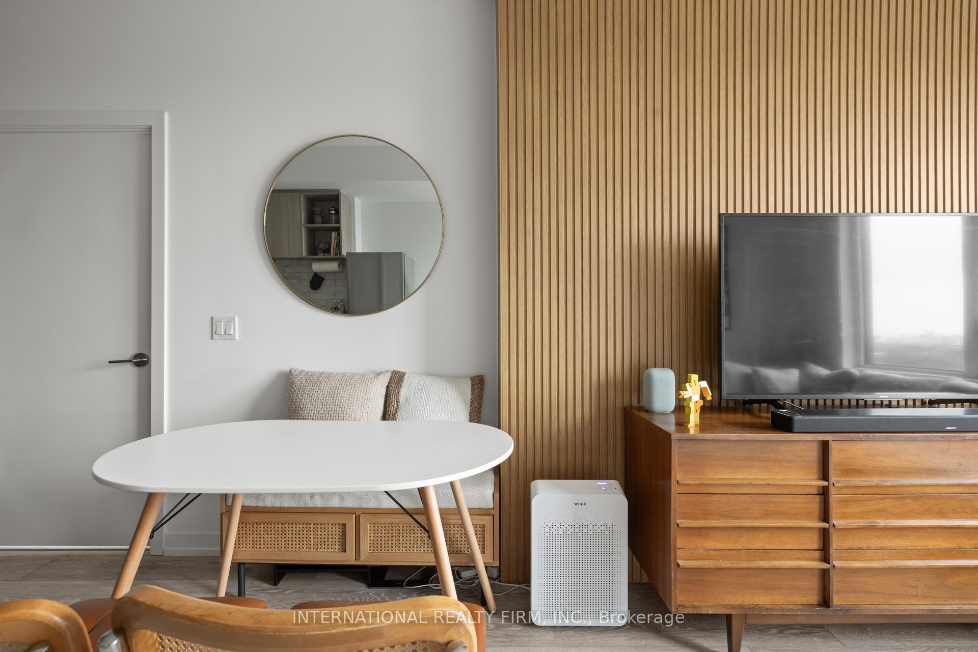 Photo 2 of Unit 1602, 2020 Bathurst Street, Toronto, Humewood-Cedarvale — HOMEH