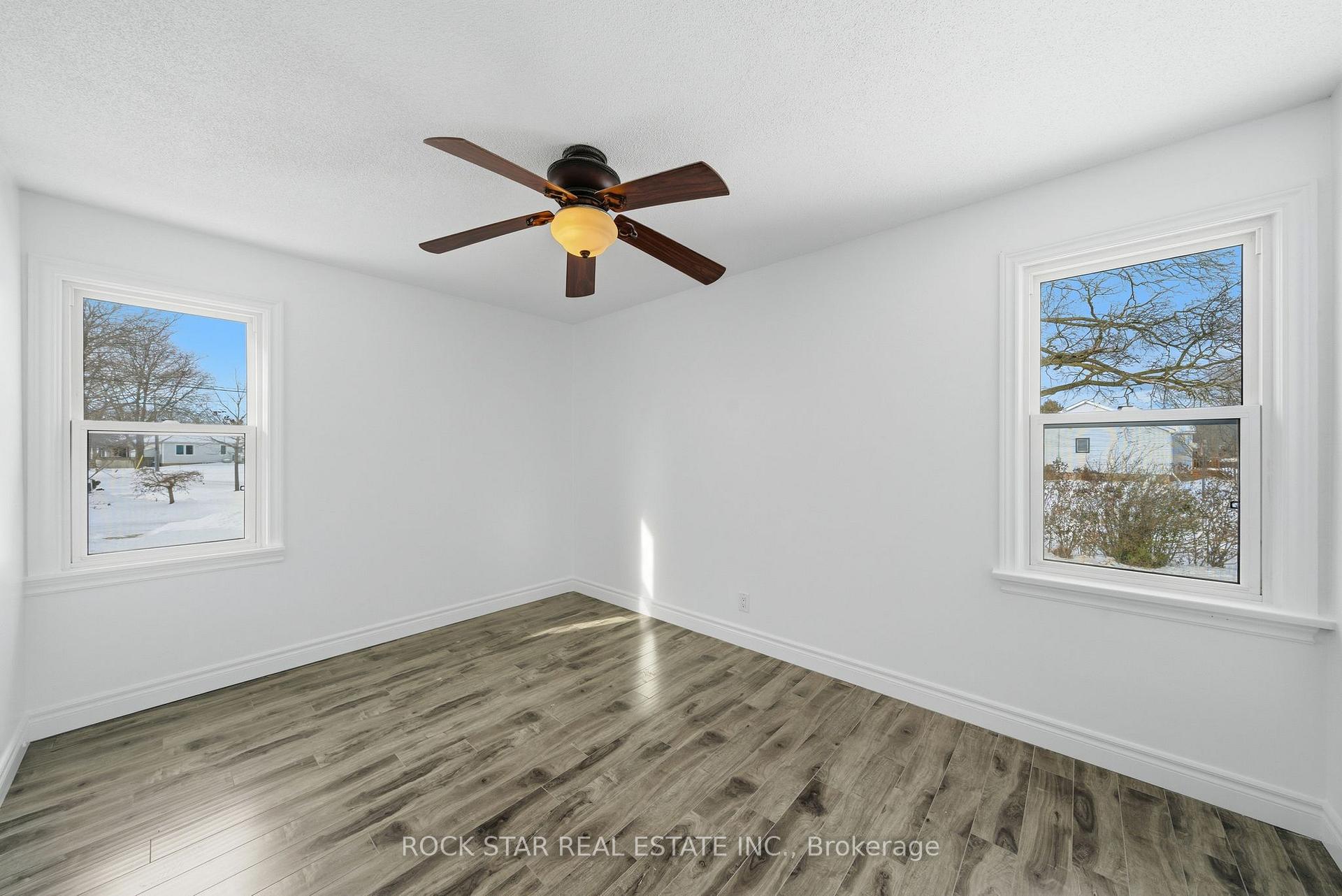 Photo 28 of 11 Nickerson Avenue, St. Catharines, Vine/Linwell — HOMEH