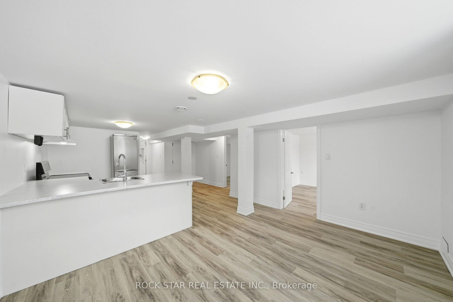 Photo 32 of 11 Nickerson Avenue, St. Catharines, Vine/Linwell — HOMEH