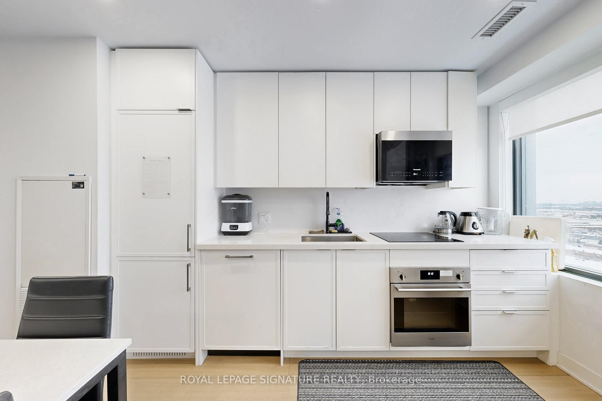 Photo 5 of Unit 2209, 2920 Hwy 7, Vaughan, Concord — HOMEH