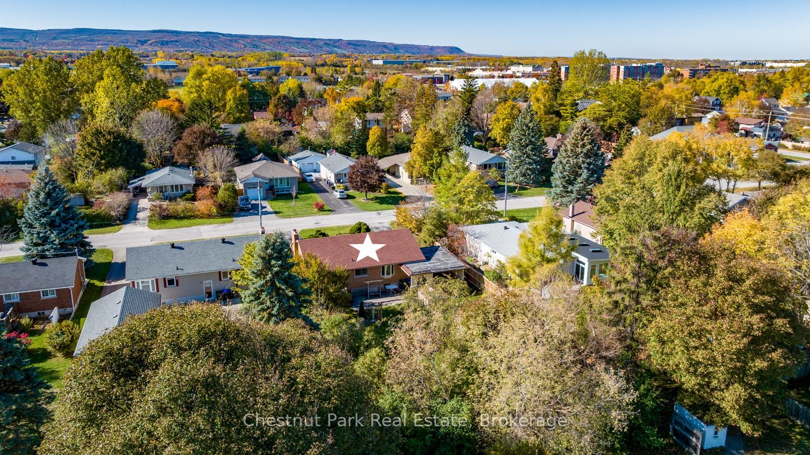 Photo 25 of 185 Walnut Street, Collingwood — HOMEH