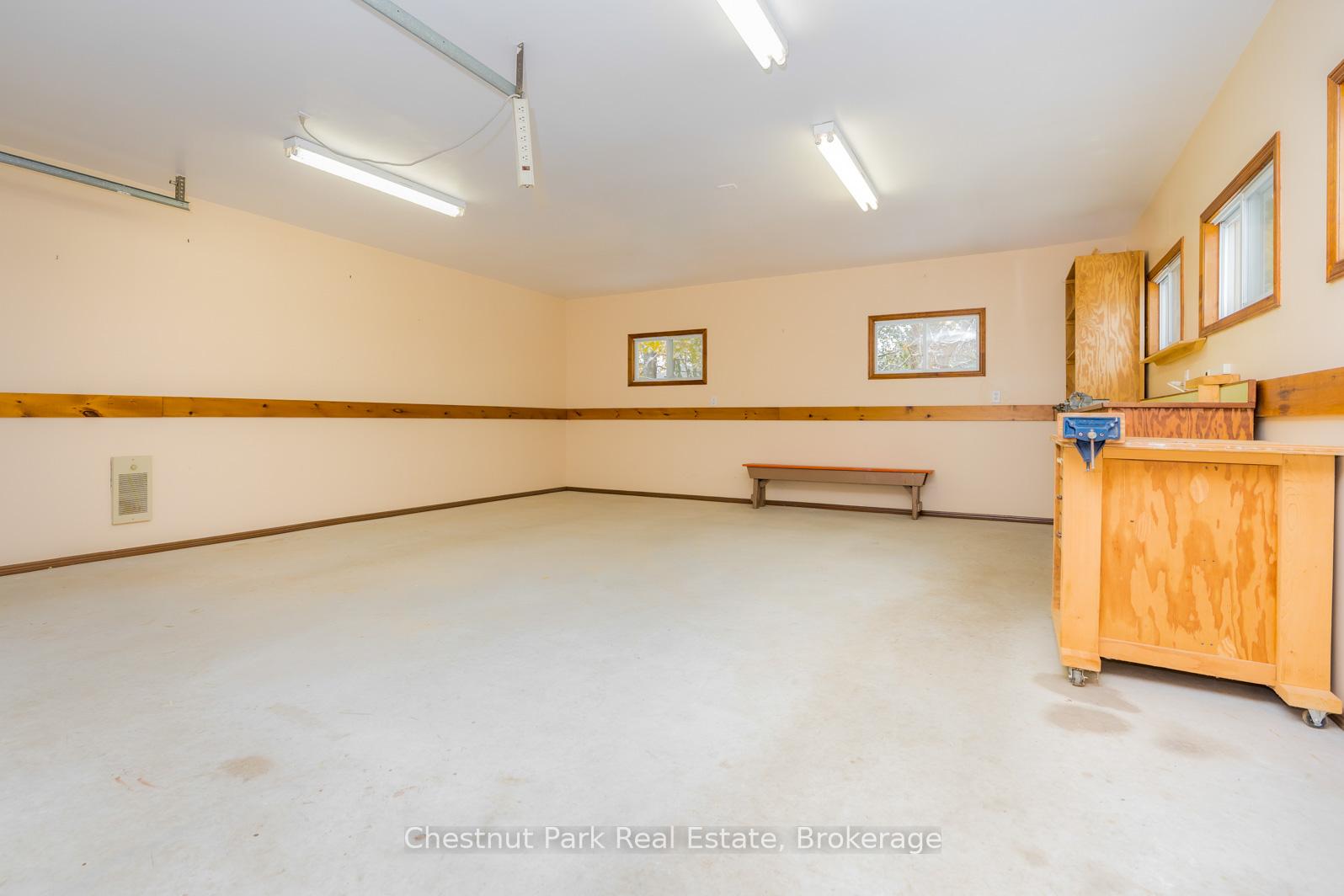 Photo 20 of 185 Walnut Street, Collingwood — HOMEH