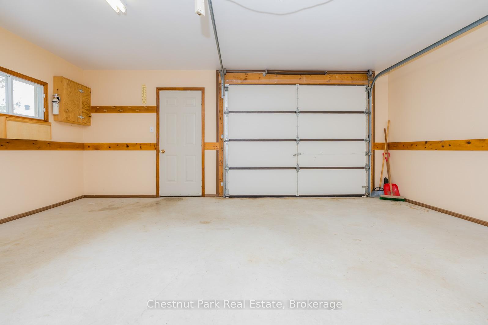 Photo 24 of 185 Walnut Street, Collingwood — HOMEH