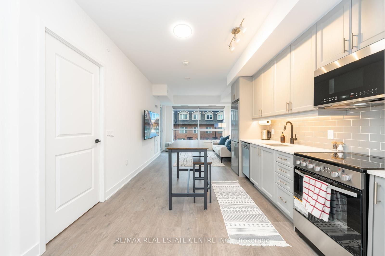 Photo 9 of Unit 313, 2343 Khalsa Gate, Oakville, Westmount — HOMEH
