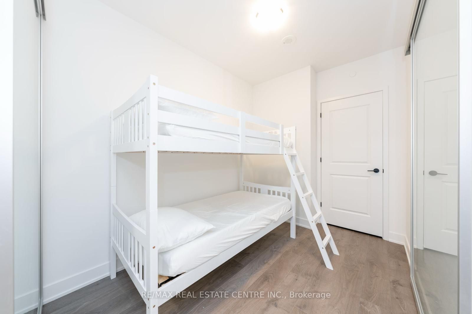 Photo 16 of Unit 313, 2343 Khalsa Gate, Oakville, Westmount — HOMEH