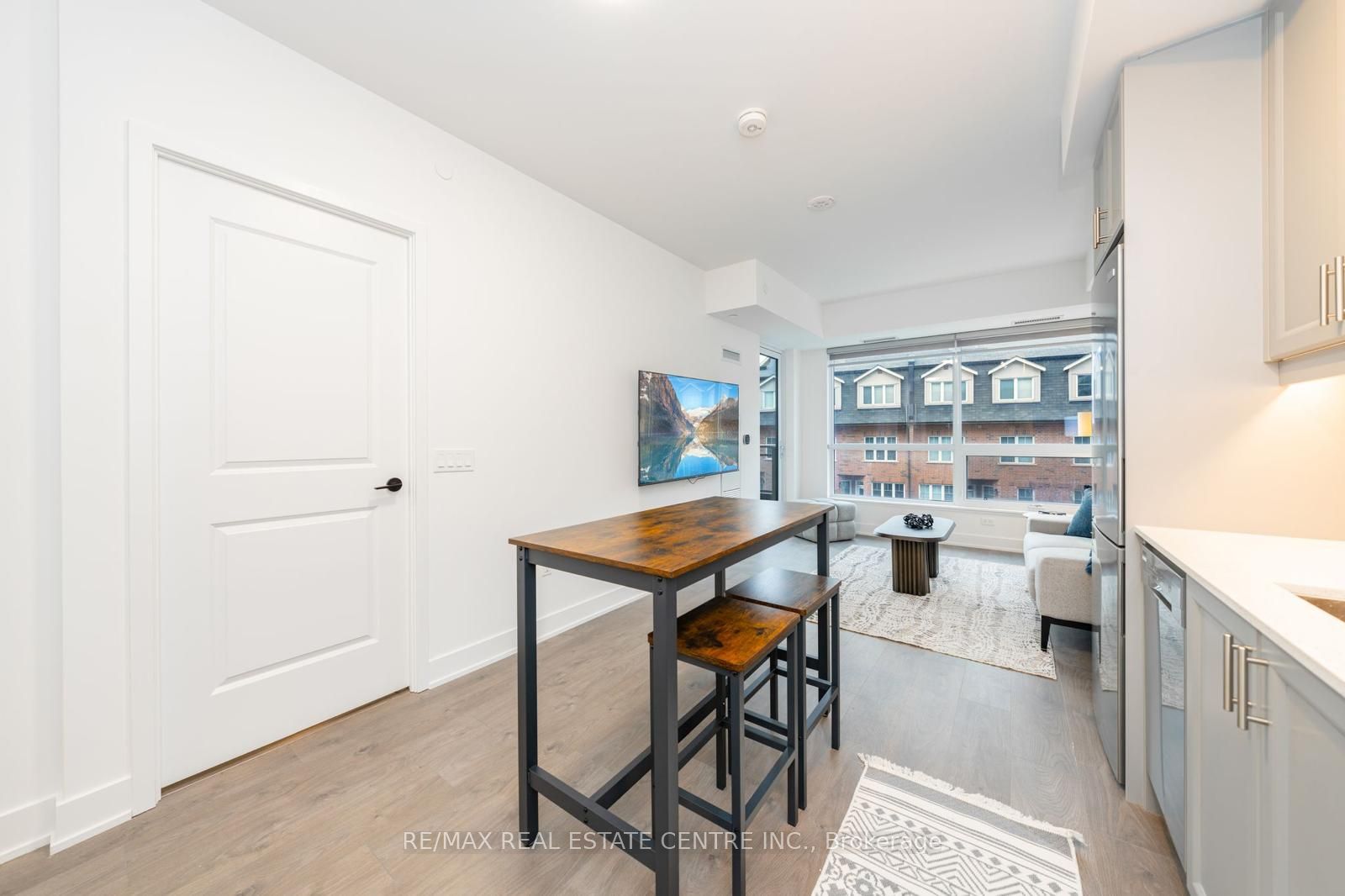 Photo 8 of Unit 313, 2343 Khalsa Gate, Oakville, Westmount — HOMEH