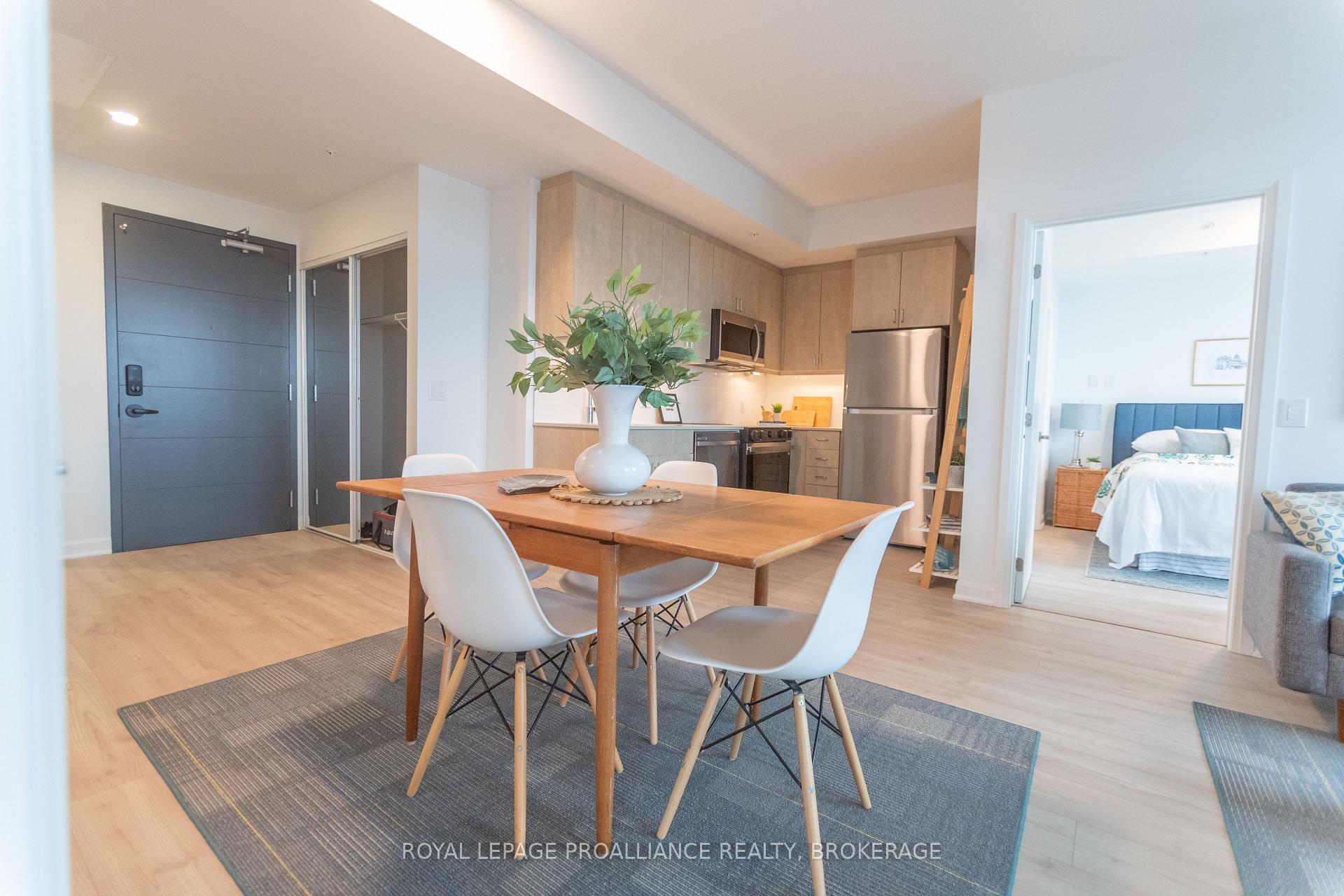 Photo 4 of Unit 605, 223 Princess Street, Kingston, East of Sir John A. Blvd — HOMEH
