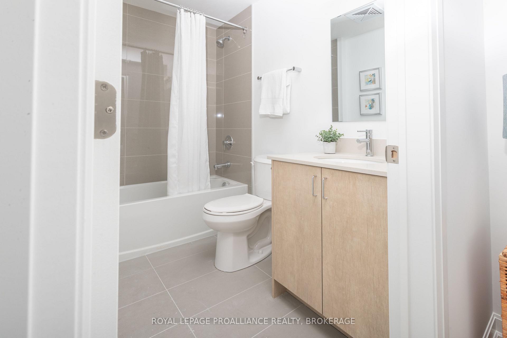 Photo 11 of Unit 605, 223 Princess Street, Kingston, East of Sir John A. Blvd — HOMEH