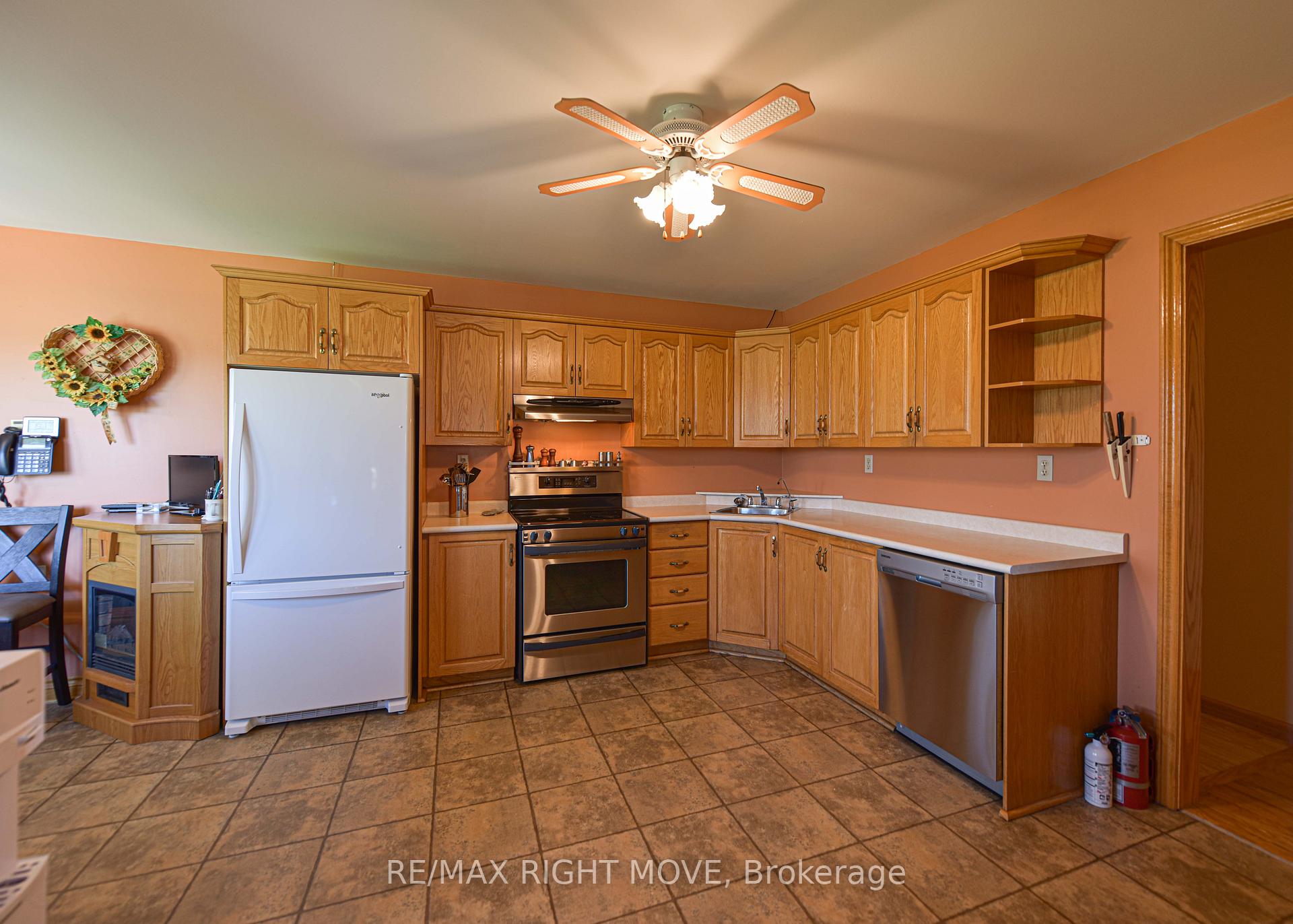 Photo 6 of 2723 Monck Road, Ramara, Rural Ramara — HOMEH