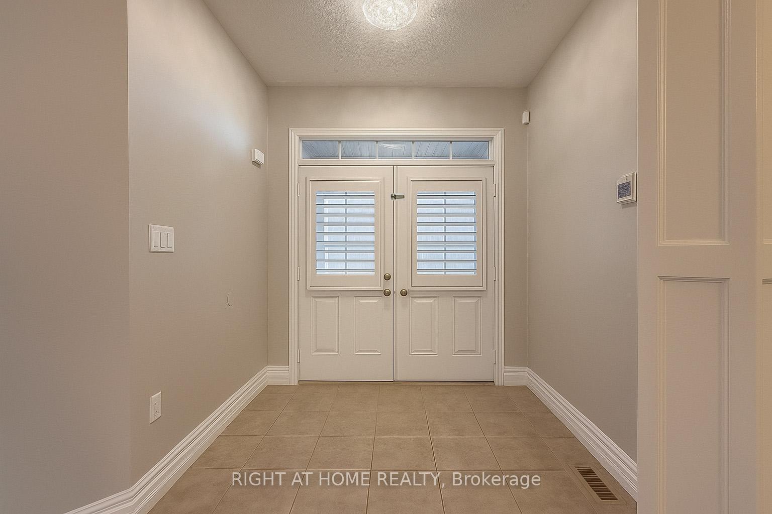 Photo 2 of 1294 Baseline Road, Hamilton, Winona Park — HOMEH