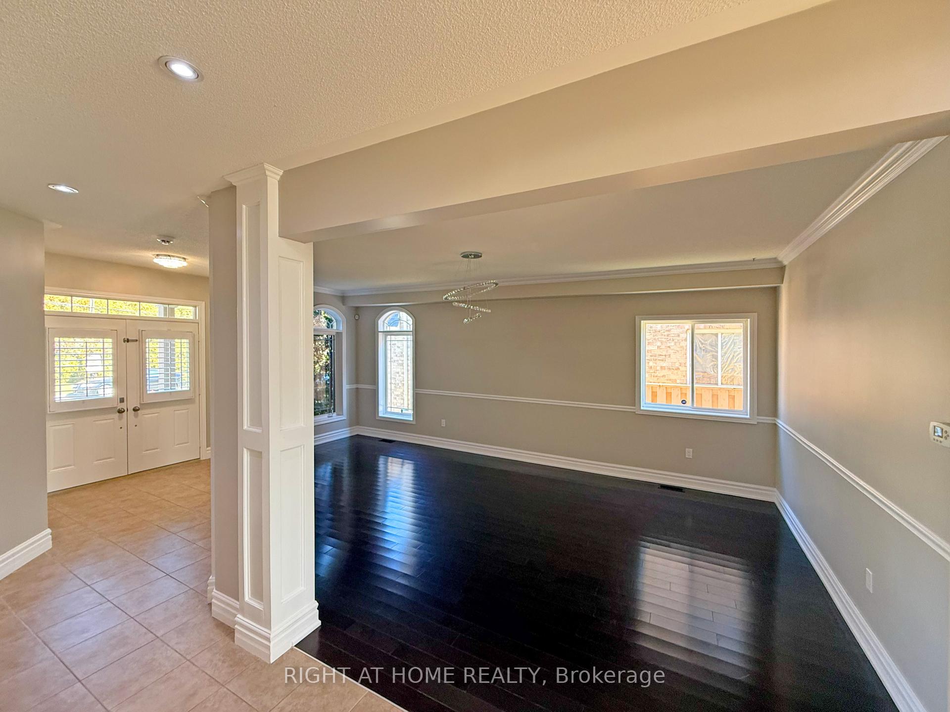 Photo 5 of 1294 Baseline Road, Hamilton, Winona Park — HOMEH