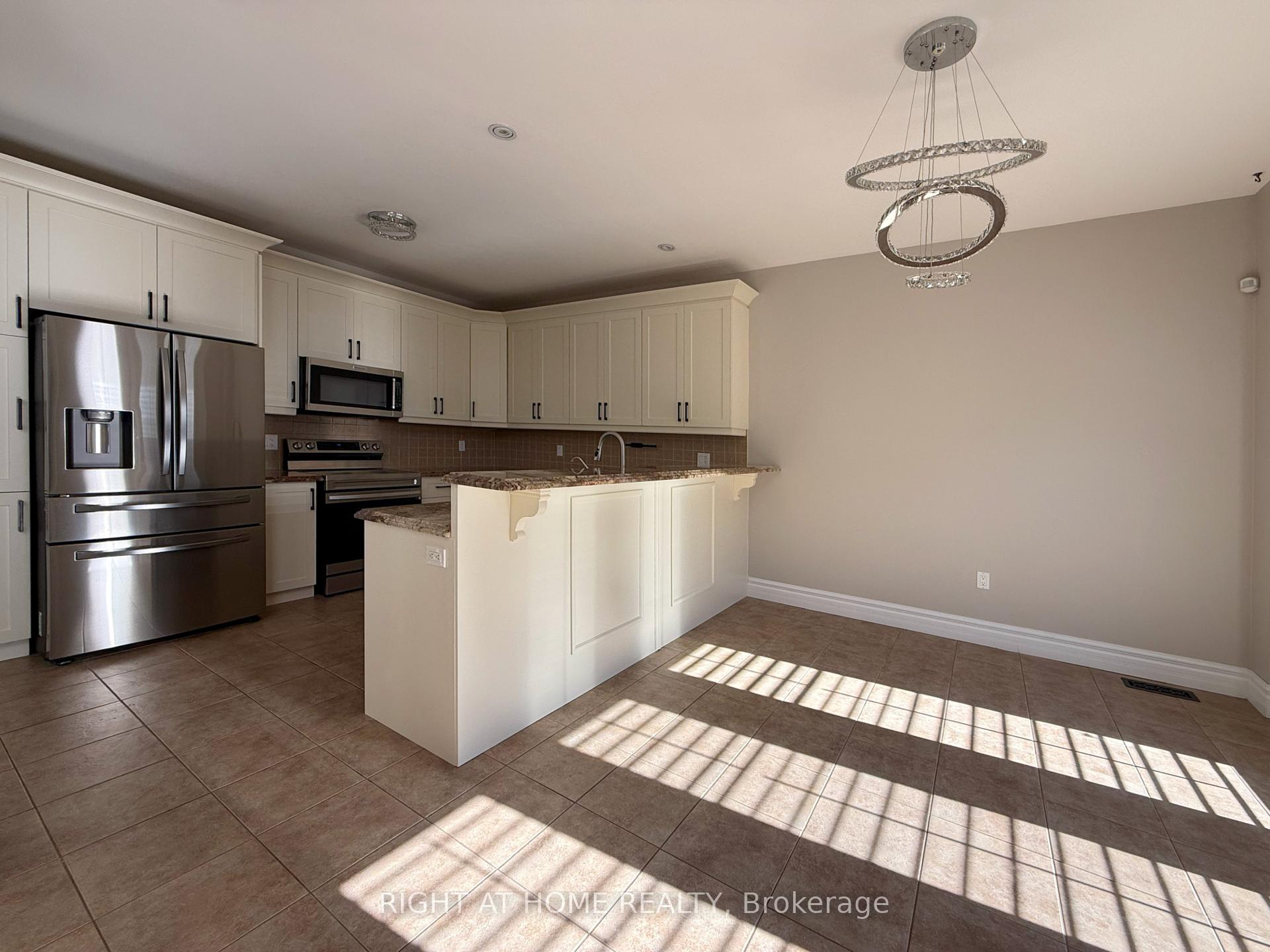 Photo 9 of 1294 Baseline Road, Hamilton, Winona Park — HOMEH