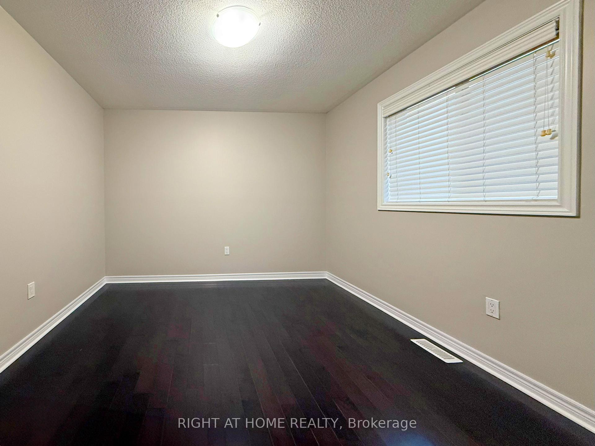 Photo 25 of 1294 Baseline Road, Hamilton, Winona Park — HOMEH