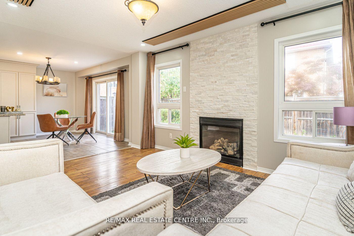 Photo 9 of 107 Crown Victoria Drive, Brampton, Fletcher's Meadow — HOMEH
