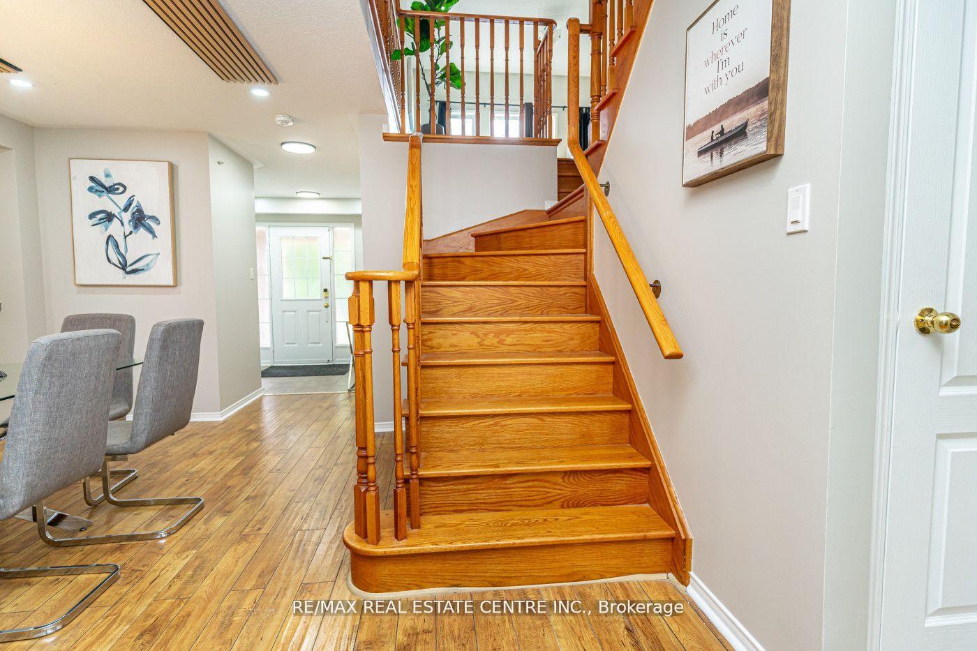 Photo 16 of 107 Crown Victoria Drive, Brampton, Fletcher's Meadow — HOMEH