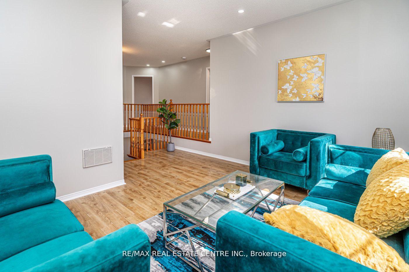 Photo 31 of 107 Crown Victoria Drive, Brampton, Fletcher's Meadow — HOMEH