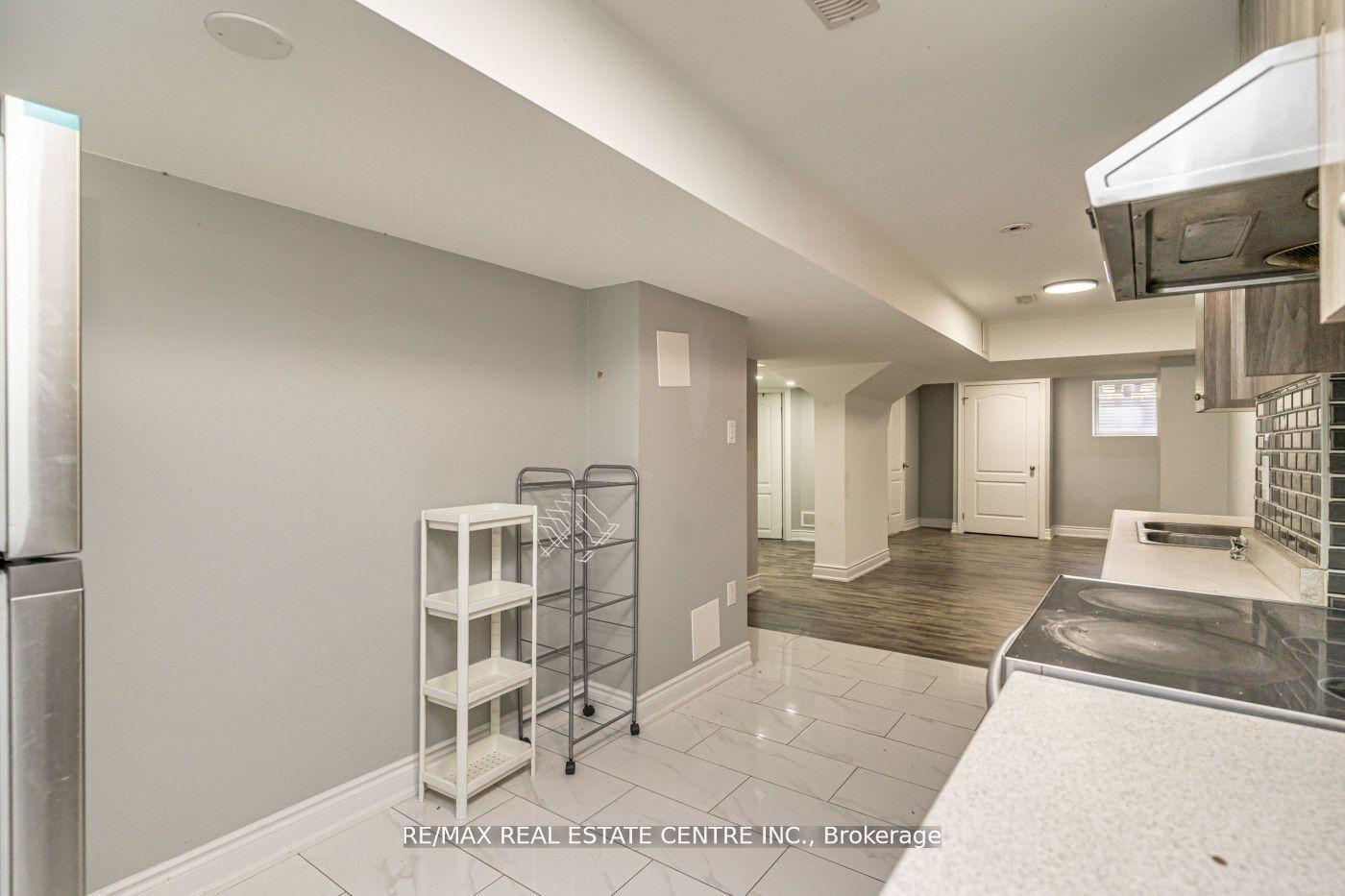 Photo 26 of 107 Crown Victoria Drive, Brampton, Fletcher's Meadow — HOMEH