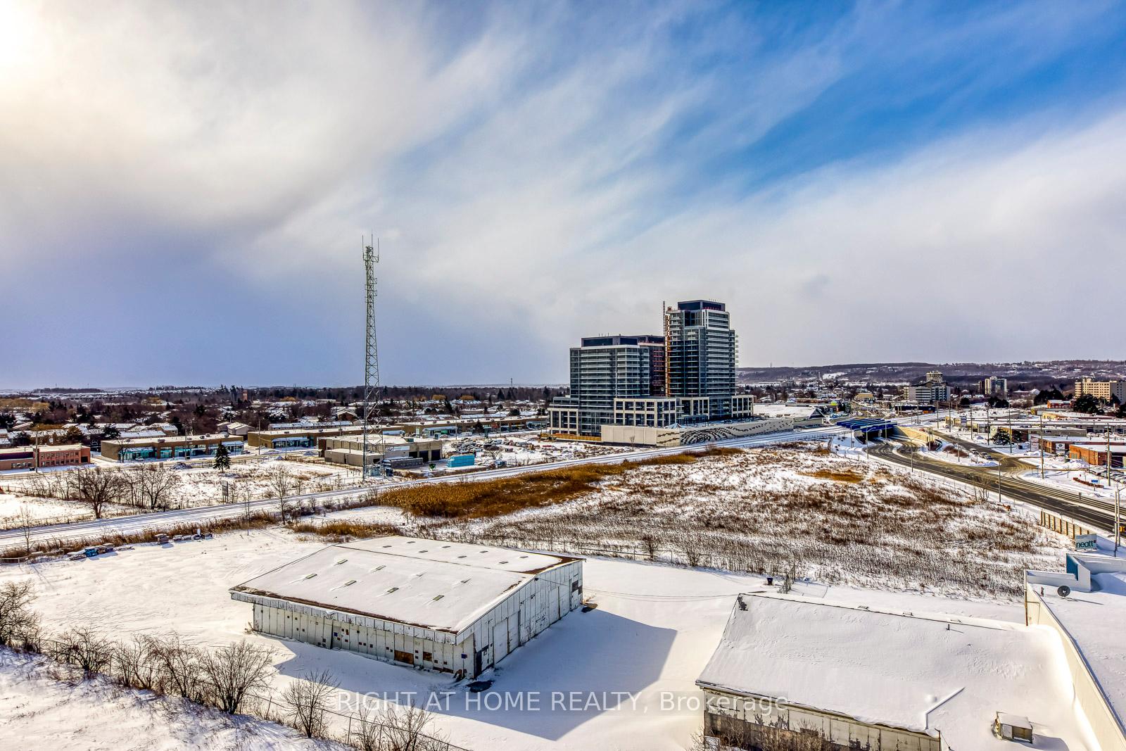 Photo 12 of Unit 1007, 716 Main Street E, Milton, Timberlea — HOMEH