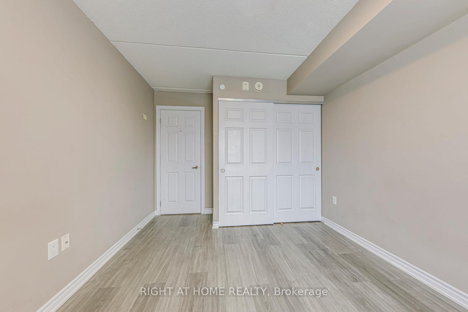 Photo 22 of Unit 1007, 716 Main Street E, Milton, Timberlea — HOMEH