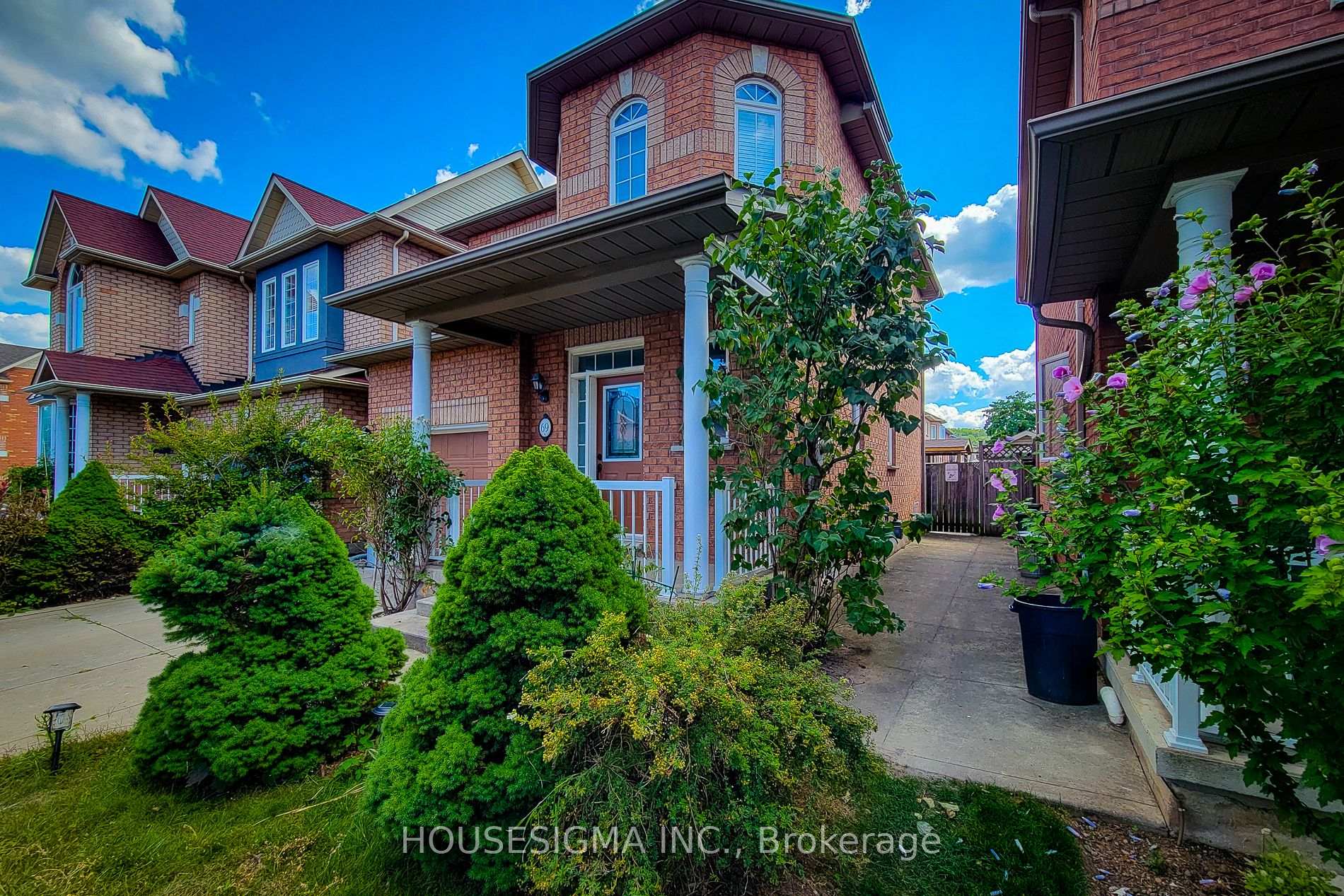Photo 3 of Unit Main, 69 Peachwood Crescent, Hamilton, Stoney Creek — HOMEH