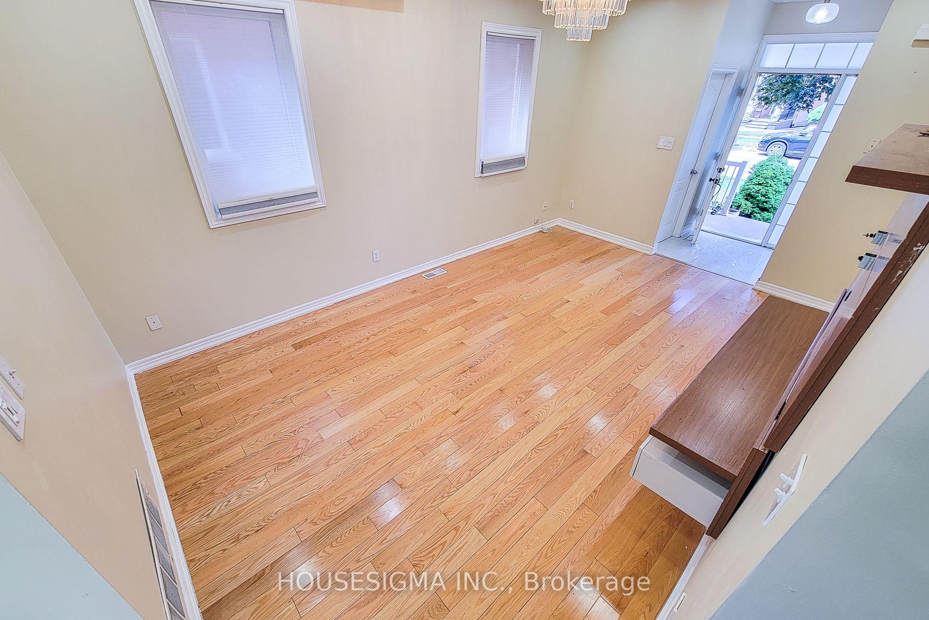 Photo 6 of Unit Main, 69 Peachwood Crescent, Hamilton, Stoney Creek — HOMEH