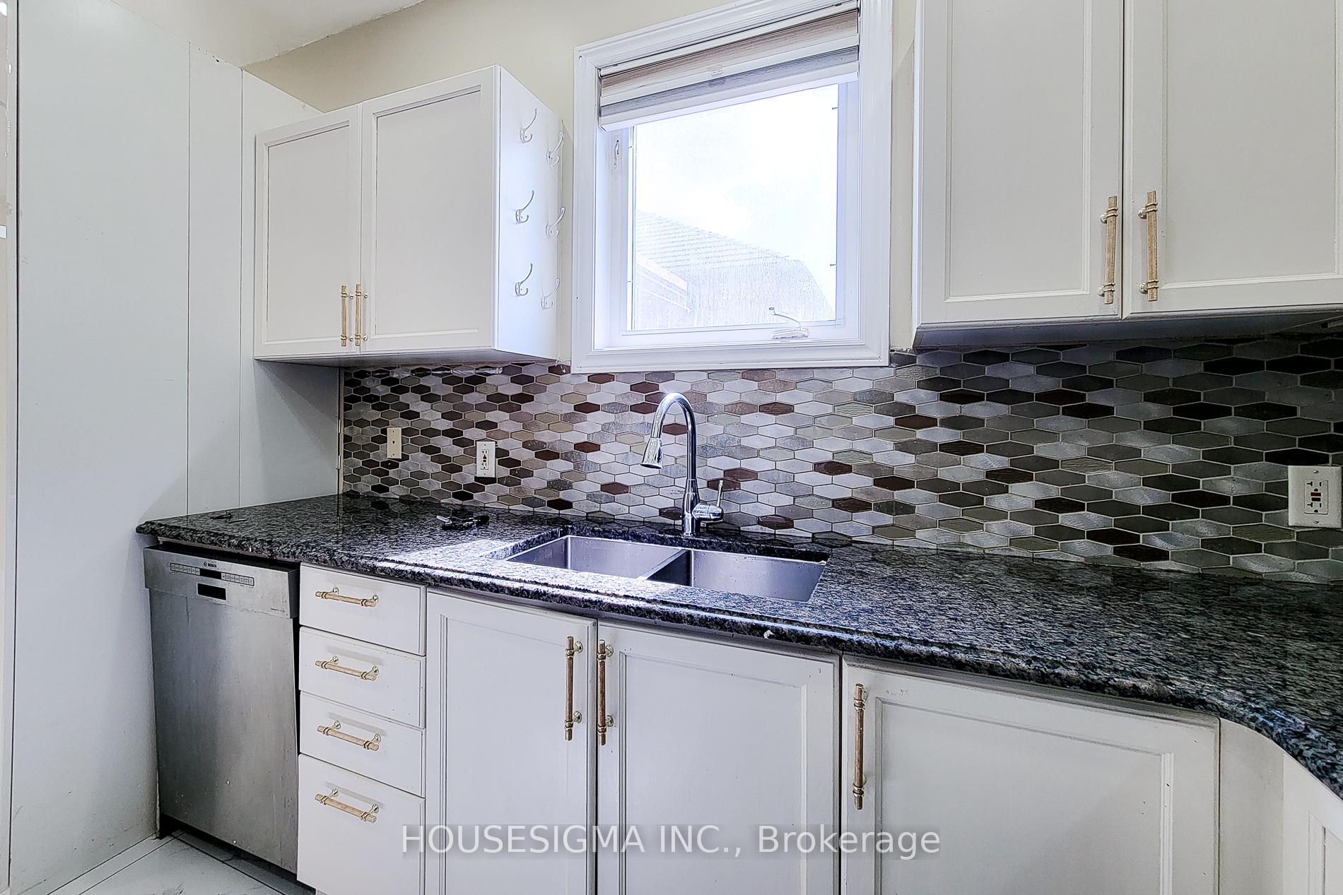 Photo 8 of Unit Main, 69 Peachwood Crescent, Hamilton, Stoney Creek — HOMEH