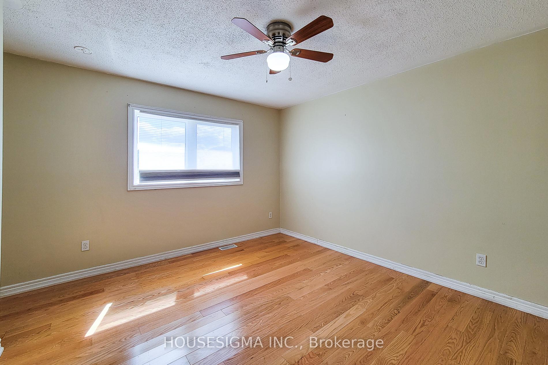 Photo 14 of Unit Main, 69 Peachwood Crescent, Hamilton, Stoney Creek — HOMEH