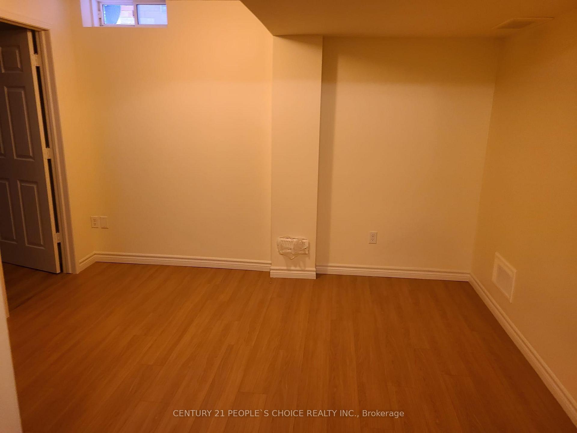 Photo 6 of Unit (Lower), 80 Gulfbrook Circle, Brampton, Heart Lake East — HOMEH